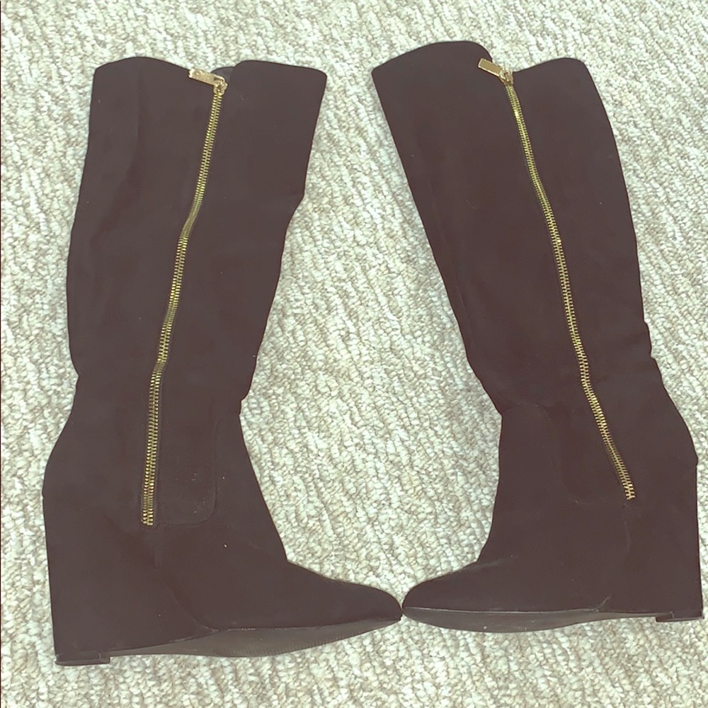 Wedge boots